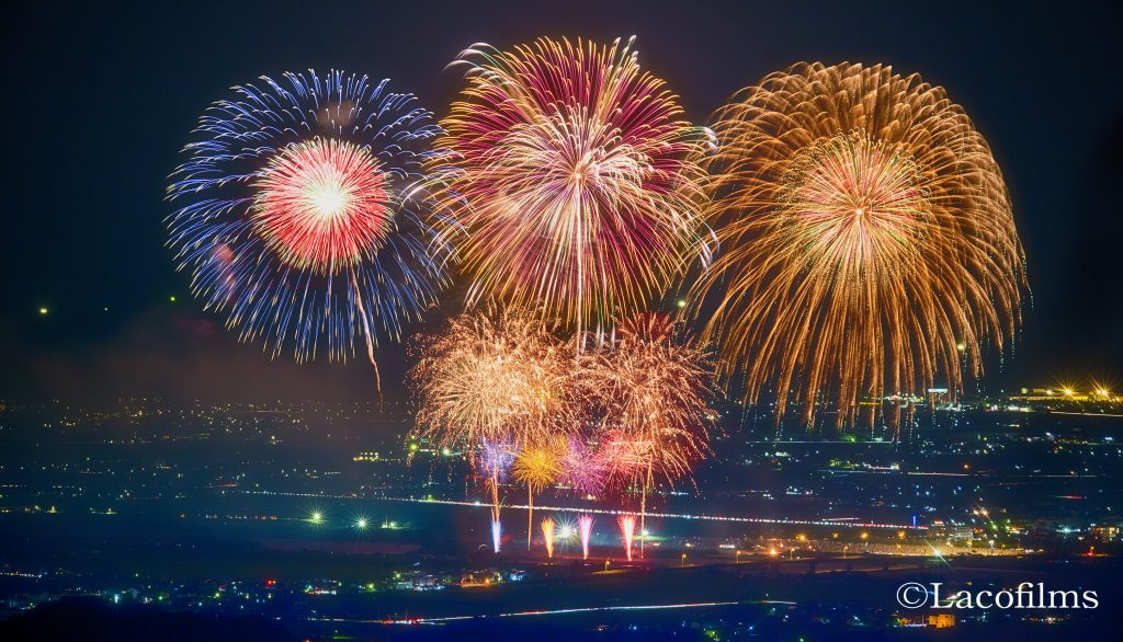 北陸最大級 川北花火大会の楽しみ方 金沢の動画制作 写真撮影 ドローン空撮 Lacofilms
